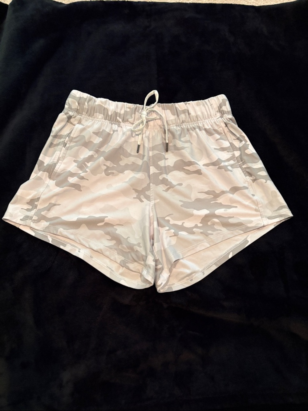 Athletic Works Light Gray Camo Athletic Shorts